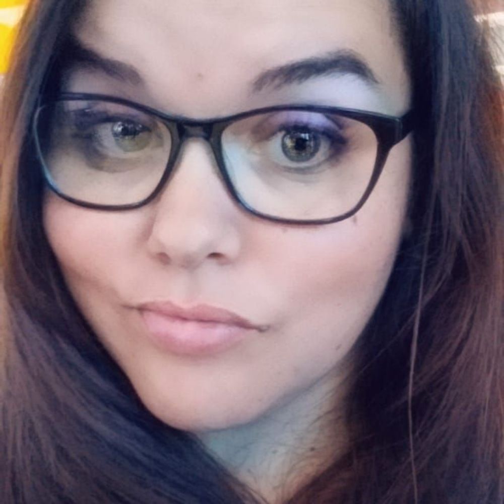 Meet your Posher, Becca